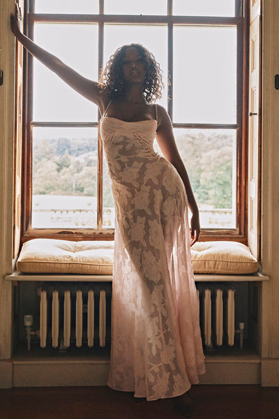 Elvina Elegante Maxi Dress